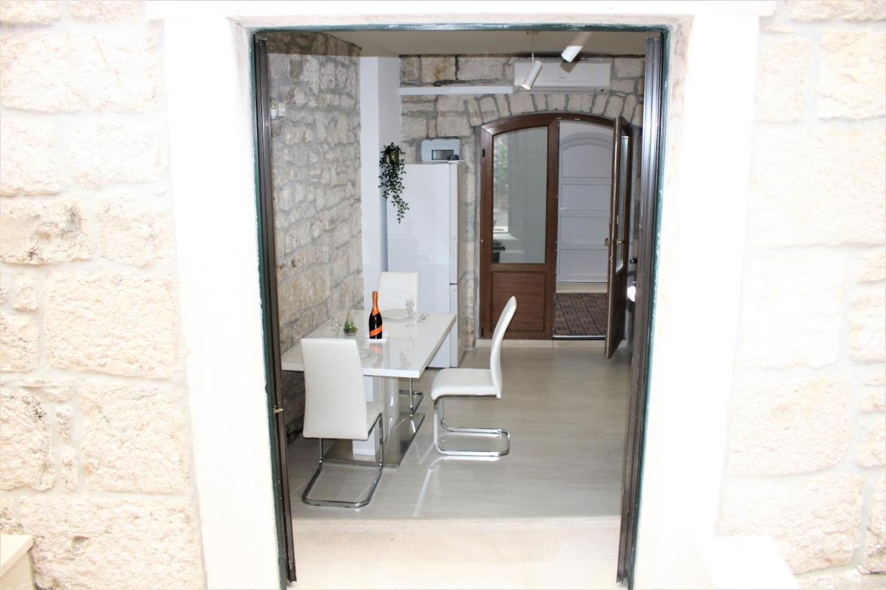 City Center Chic Apartments Baška Voda Dış mekan fotoğraf