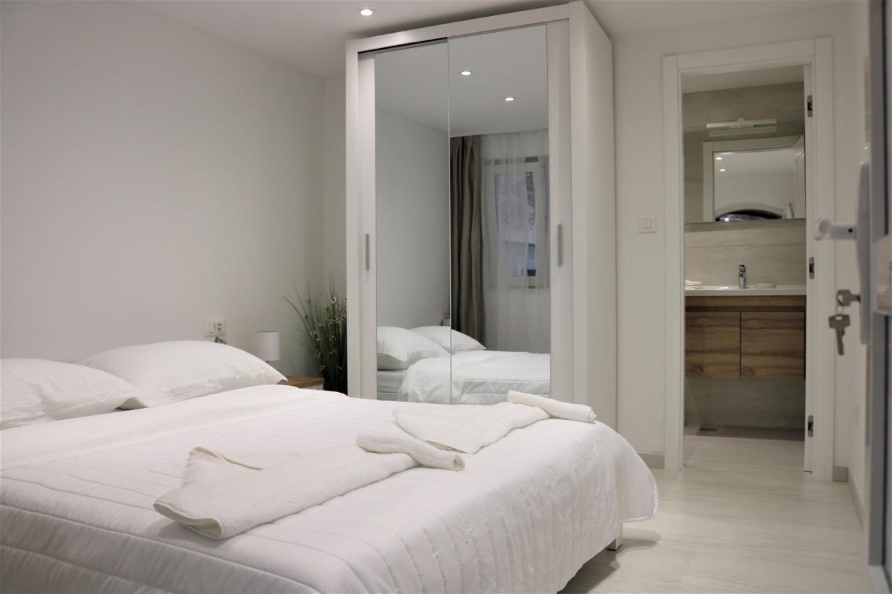 City Center Chic Apartments Baška Voda Dış mekan fotoğraf