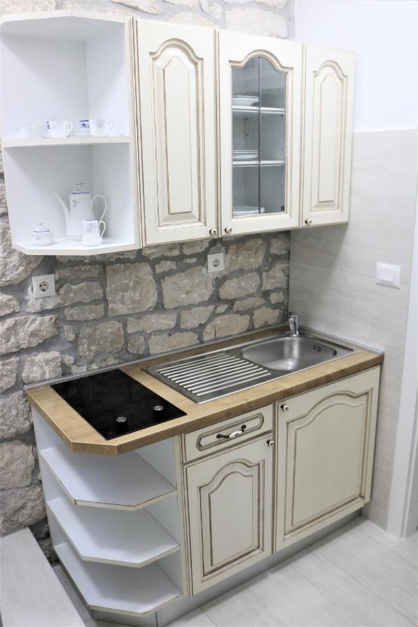 City Center Chic Apartments Baška Voda Dış mekan fotoğraf